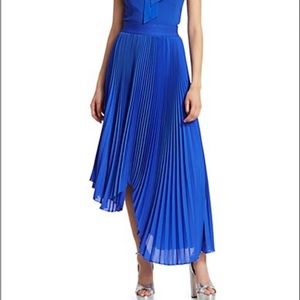 Alice + Olivia
Koryn Asymmetrical Pleated Midi Skirt size 2 ultramarine